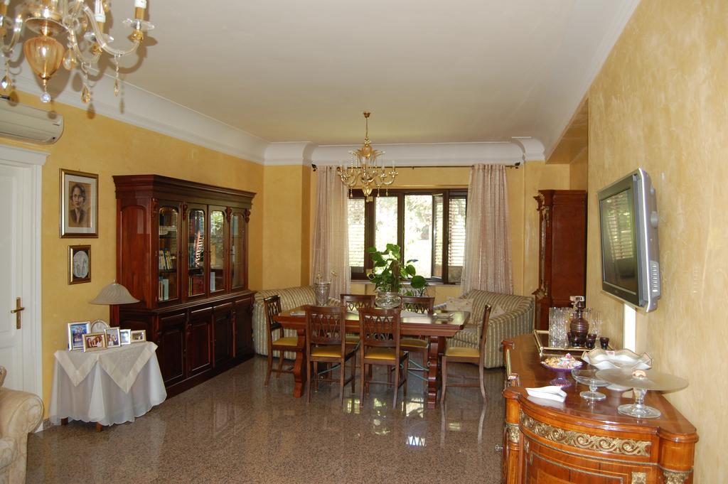 B&B Villa Francesca Soverato Marina Habitación foto