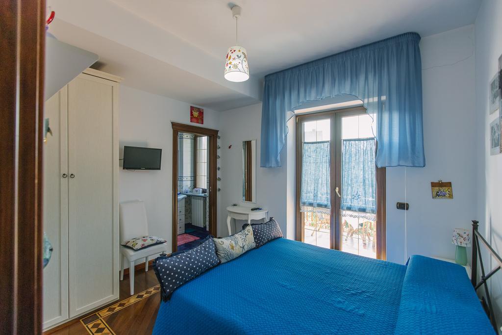 B&B Villa Francesca Soverato Marina Exterior foto