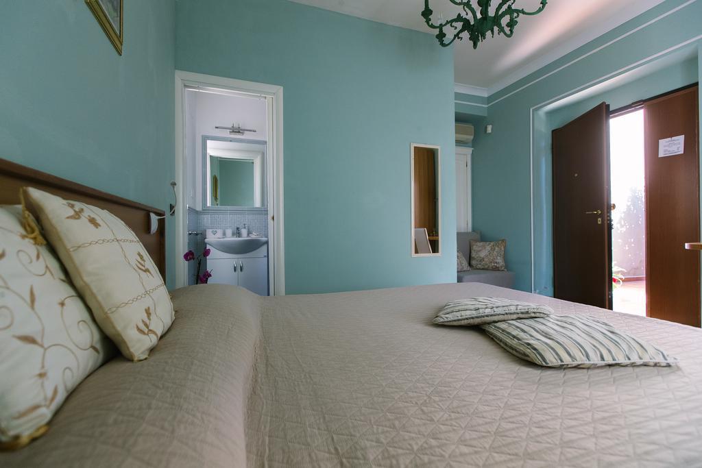 B&B Villa Francesca Soverato Marina Exterior foto